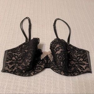 EUC Black Lace & Mesh w/ Pastel Pink Lining & Bow Bra b.tempt'd by Wacoal